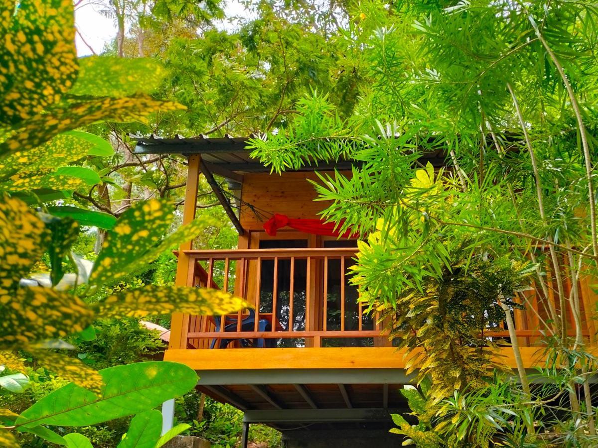 Santi Garden Bungalows Iboih Luaran gambar