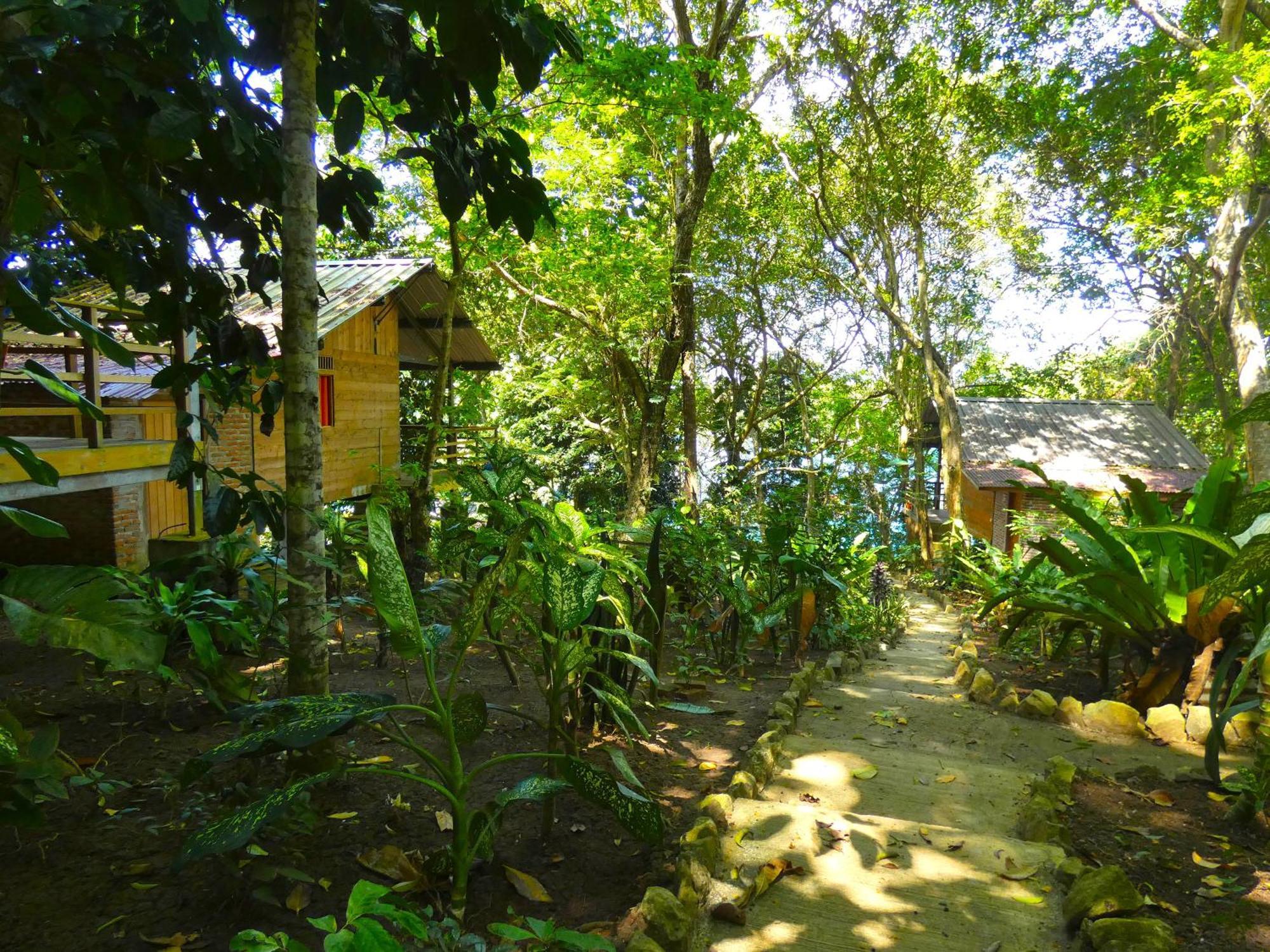 Santi Garden Bungalows Iboih Luaran gambar