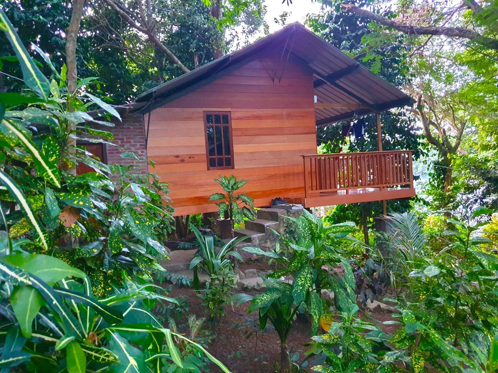 Santi Garden Bungalows Iboih Luaran gambar