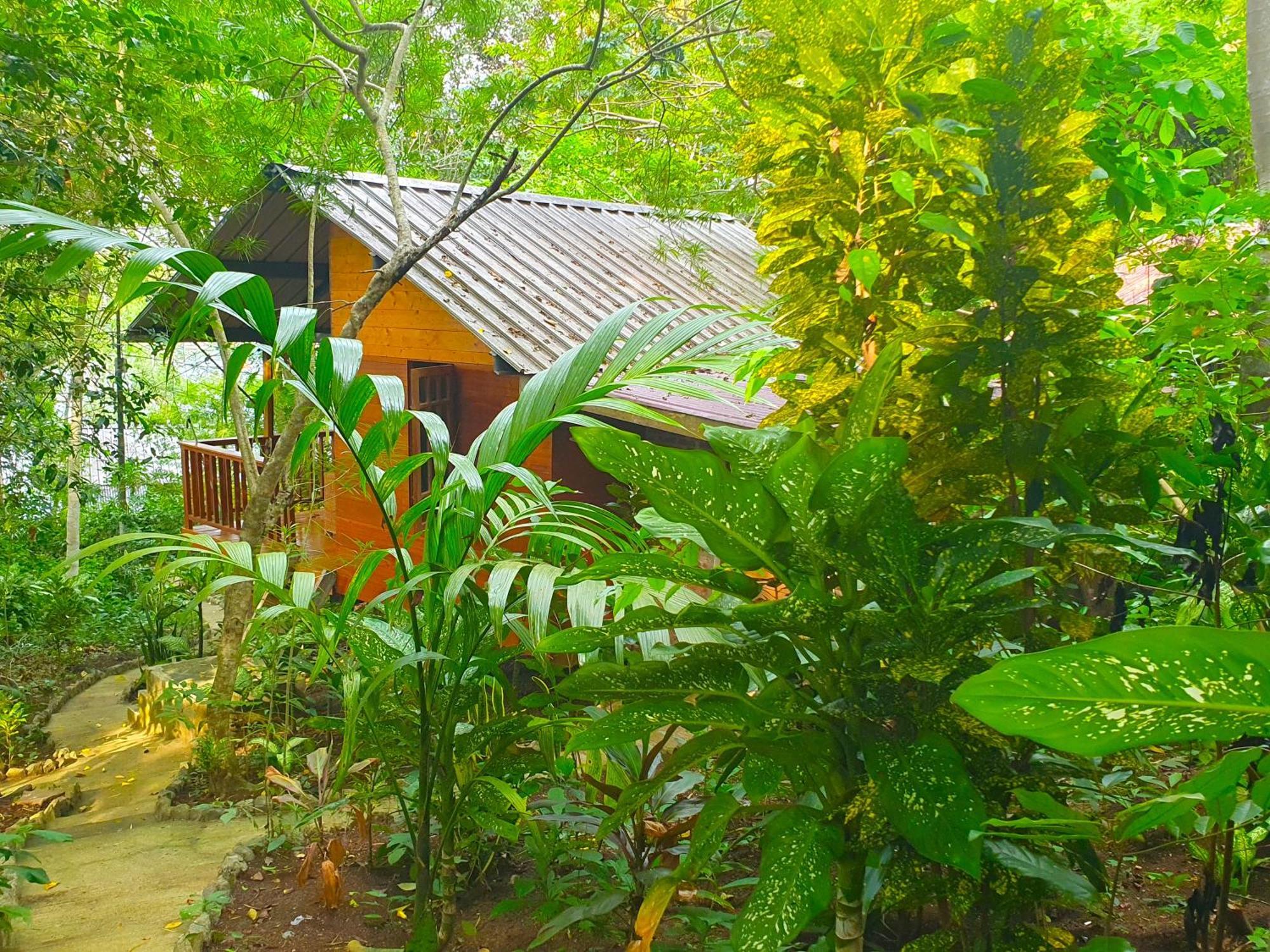 Santi Garden Bungalows Iboih Luaran gambar